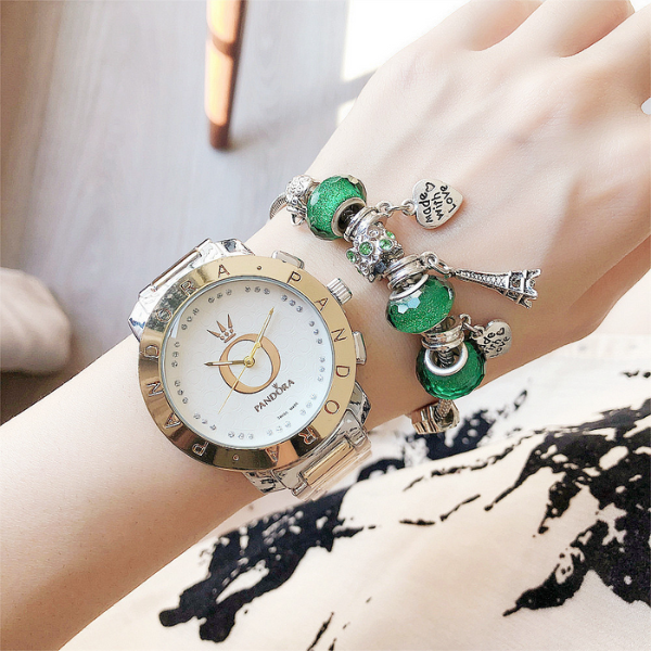 P A N D O R A Valentinstag